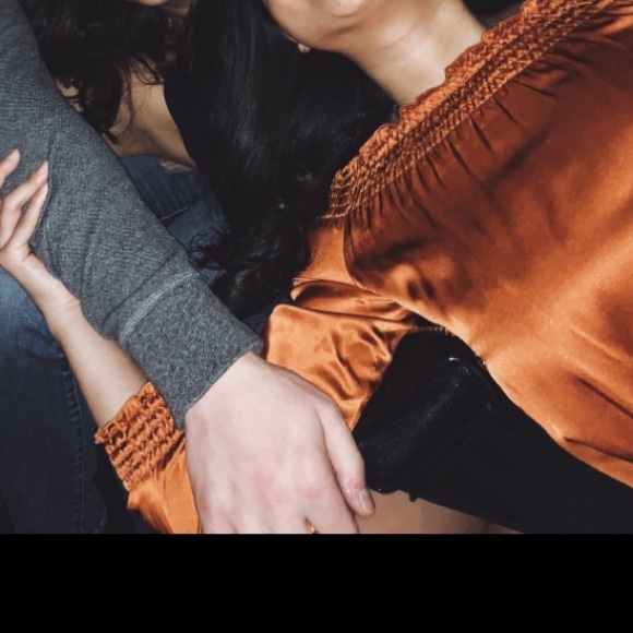 STUNNING LAFAYETTE 148 SILK TOP - Picture 2 of 8